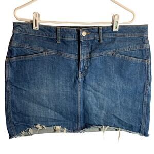 Old Navy Jean Skirt with Raw Hem. Plus Size. Size 16
